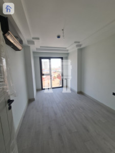 Spacious 3-Bedroom Apartment in Rami Towers image 7