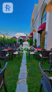 کافتریا لە نهۆمی یەکەم، خانوو لە نهۆمی دووەم image 2