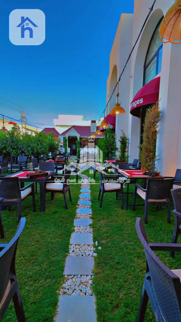 کافتریا لە نهۆمی یەکەم، خانوو لە نهۆمی دووەم وێنە 2