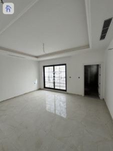 Modern house with 4 bedrooms Image 12
