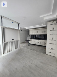 Studio apartment with great views image 3
