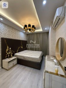 Elegant One-Bedroom Apartment in Queen Tower Image 8