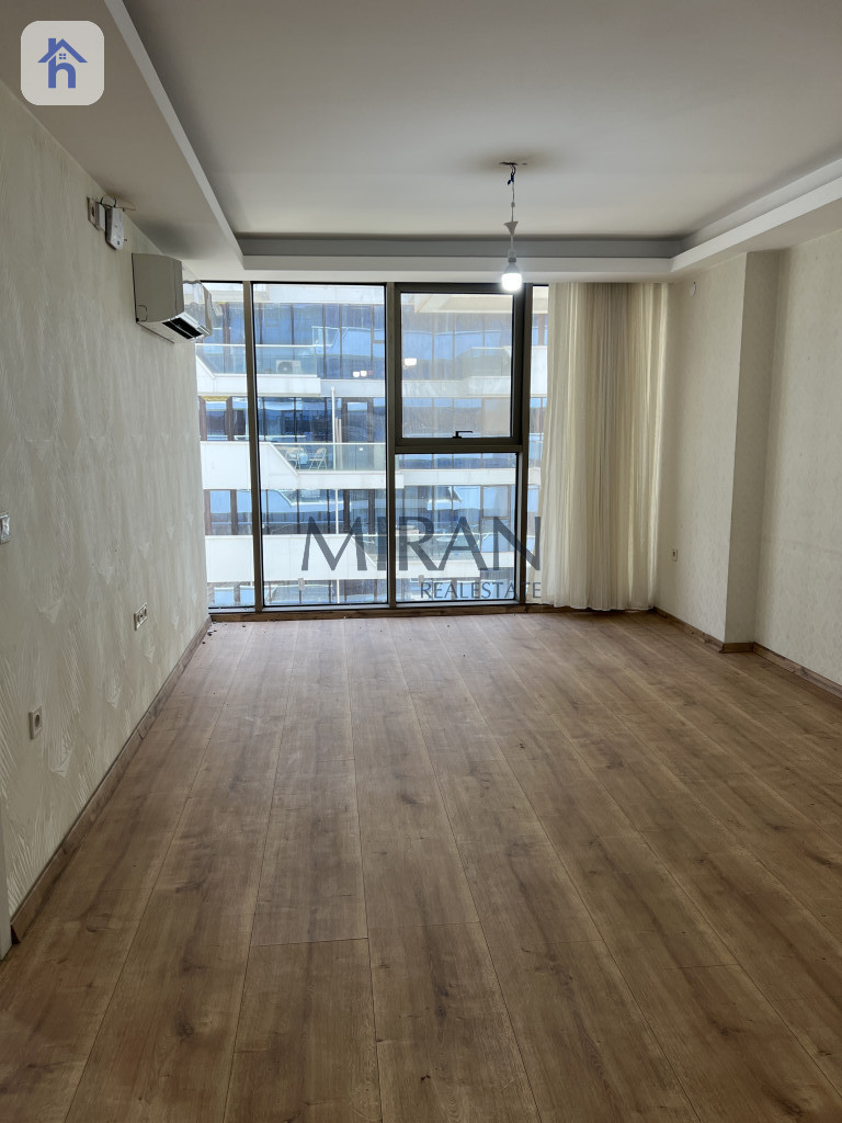 Modern 1-Bedroom Apartment