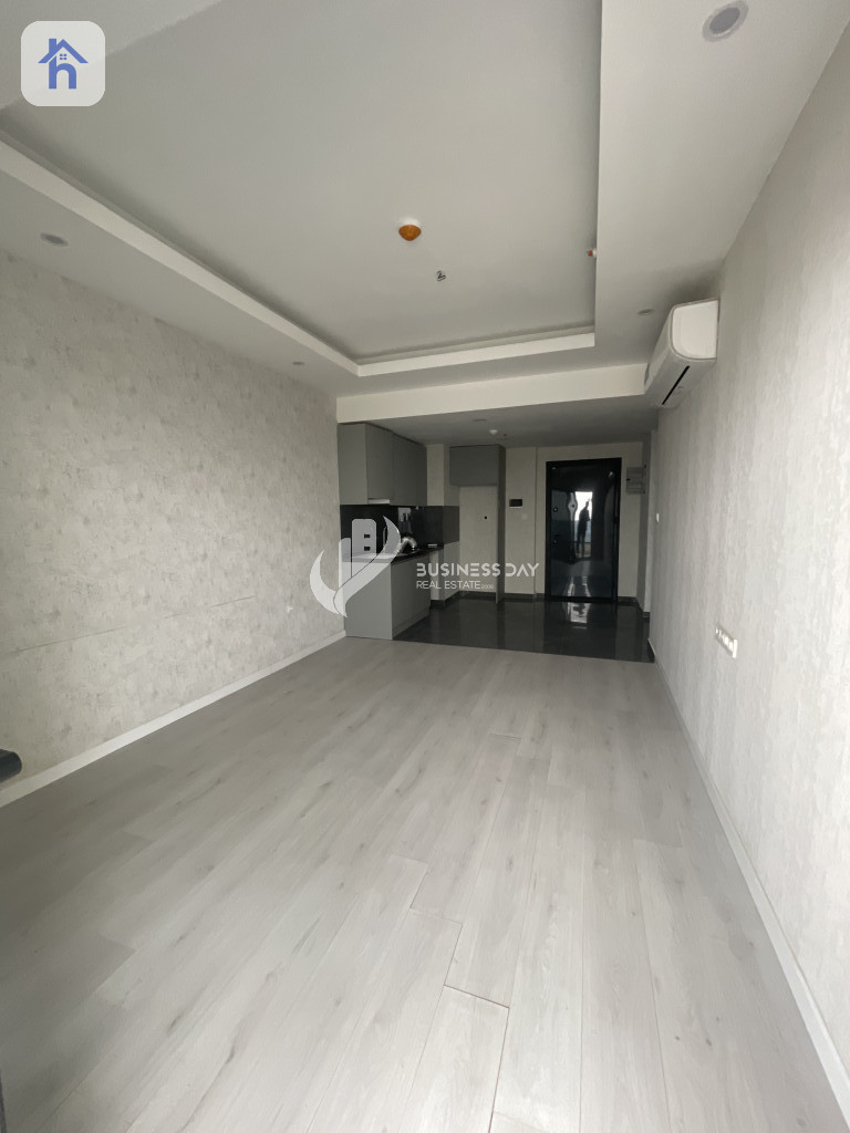 شوقەیەکی ئارام و یەک ژووری نوستن