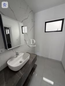 Corner Commercial House image 15