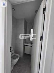 Modern 2-Bedroom Apartment in Rami Tower Resim 5