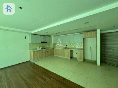 Modern 3-Bedroom Apartment image 3