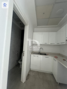 Modern office in Empire Business Towers Resim 3