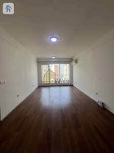 Spacious 3 BR Flat Image 3