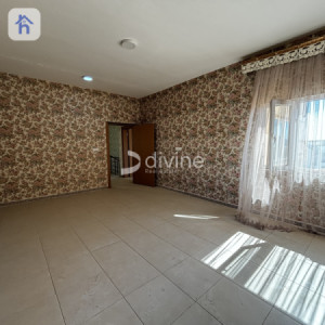 Spacious House For Sale in Italian Village 2 Resim 5