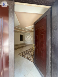 Spacious House in Dream City Image 3