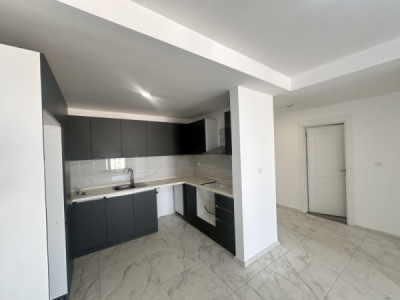 Contemporary Living in Empire Pearl Towers p6 Image 11
