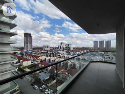 Modern Apartment in Prime Location Image 10