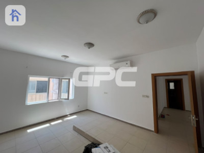 Spacious 4 Bedroom House in Italian Village 2 image 10