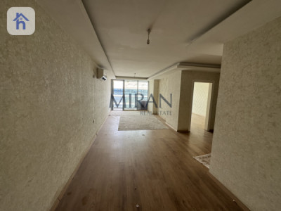 Elegant High-Floor Apartment for Rent Image 3