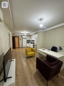 Modern One-Bedroom Apartment image 2