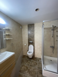 Modern 2-Bedroom Apartment for Rent Image 7