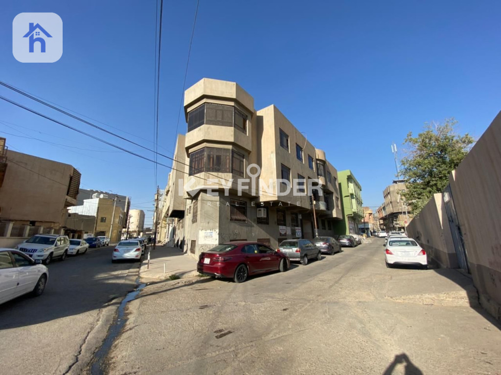 مبنی سكني (435م²)