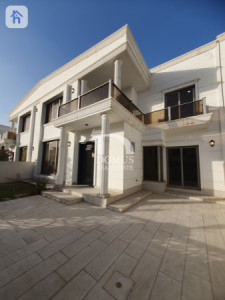 منزل واسع مع غرف متعددة image 2