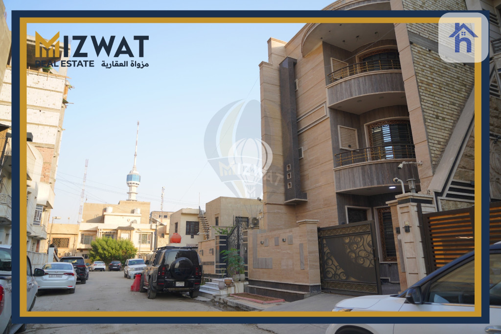 Spacious Home with 6 Bedrooms for Rent Resim 2