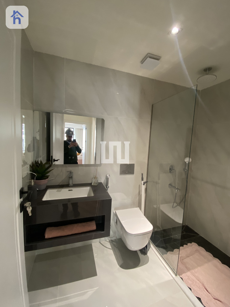 Elegant Apartment with 2 Beds Resim 6