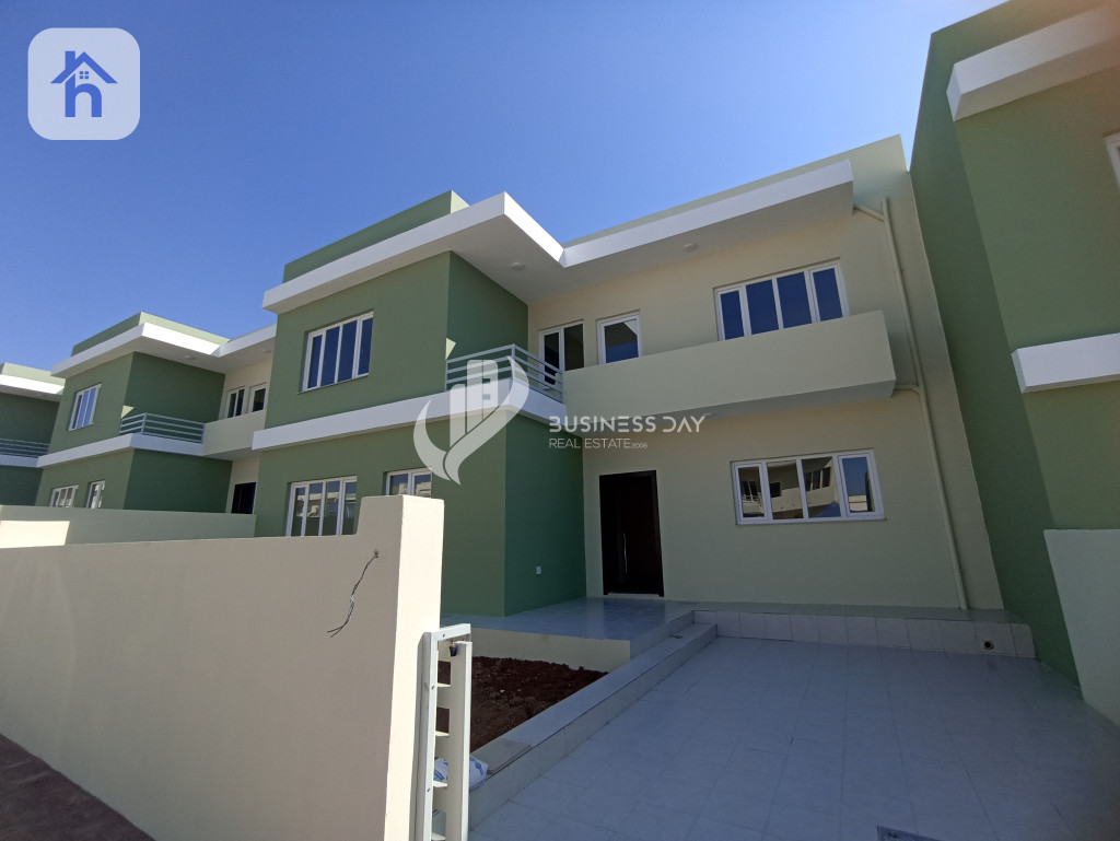 Spacious House with 4 Bedrooms