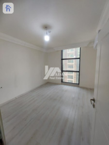 Modern Apartment in Prime Location Image 6