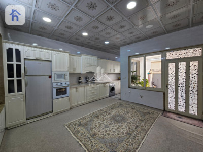 Spacious Family House in Hawlery Nwe Image 5