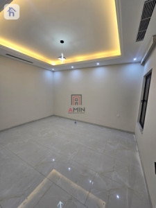 Spacious house with 4 bedrooms image 10