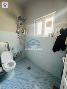 One Floor House image 8