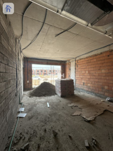 Spacious House in Olive Garden City image 4