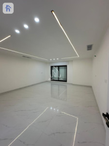 Spacious house with 5 bedrooms image 6
