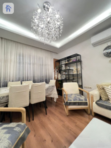 Modern 2-Bed Apartment image 2