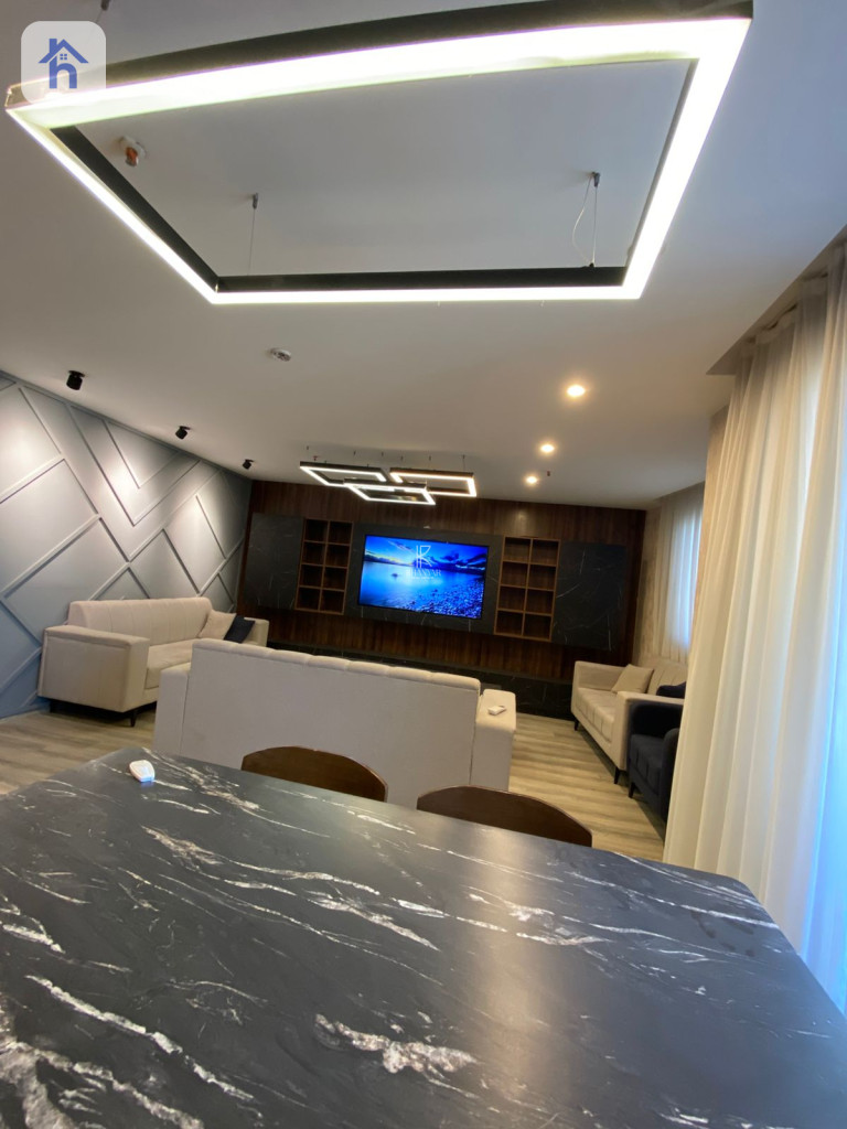 Stylish and Cozy Apartment for Rent