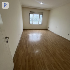 Spacious Apartment in Rena Towers Image 8