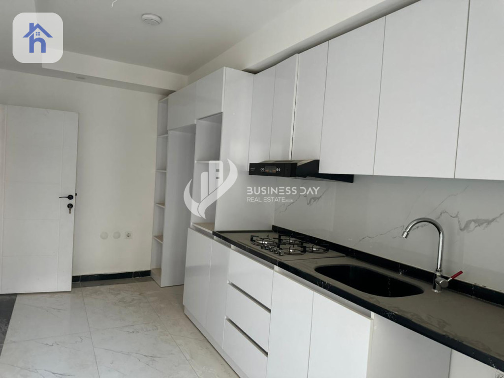 شقة واسعة بـ 3 غرف نوم صورة 2