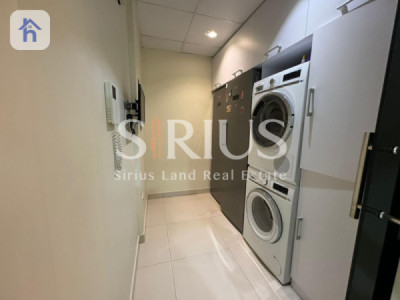 Luxurious Town House with Modern Amenities Image 22