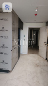 Modern Apartment in Boulevard Image 4