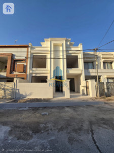 Modern house with 4 bedrooms image 1