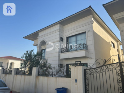 Modern and Elegant House for Sale image 1