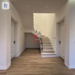 Luxury House in Hiwa City Image 9