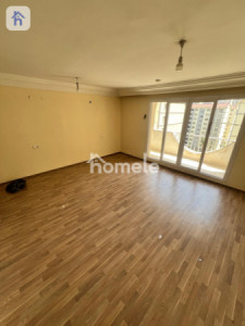 Spacious Apartment in Empire Royal Image 6