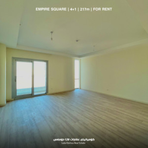 شقة واسعة بـ4 غرف نوم مع إطلالة رائعة صورة 5