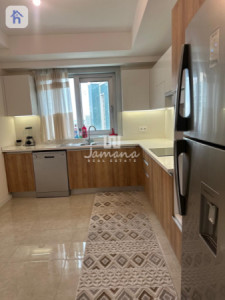 Modern Apartment in Empire Wings Image 8