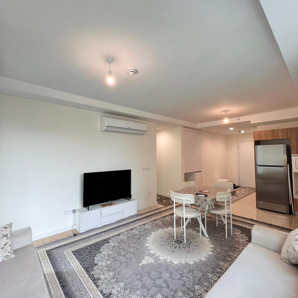 One-Bedroom Apartment in Empire Wings Image 2