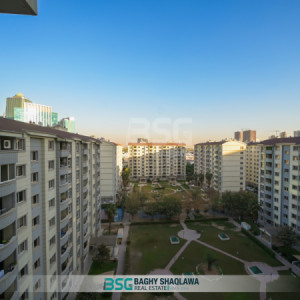 شقة مطلة علی الحديقة image 1