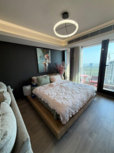 Luxury Studio Apartment with Great View image 4