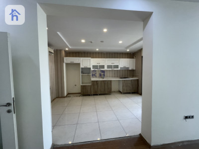 Spacious 3-Bedroom Apartment in Zaniary Towers Image 3
