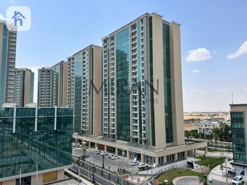 Spacious apartment with great views Image 14