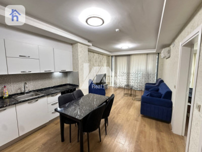 Bright and Modern Apartment in Prime Location image 2